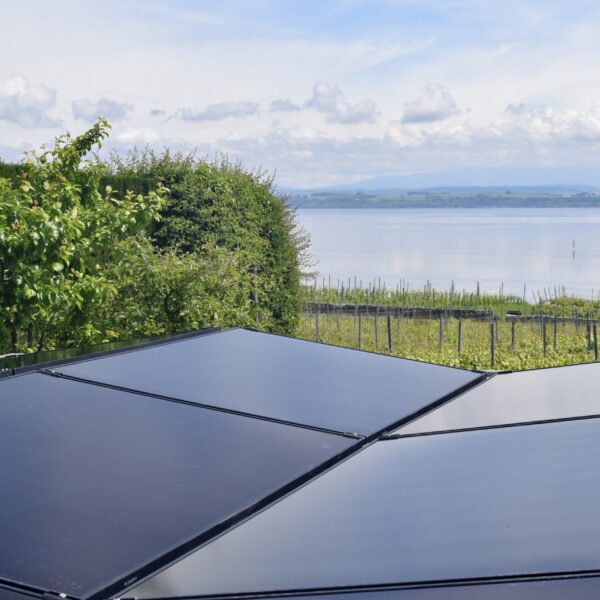 Grimm Solartechnik AG - Photovoltaik Flachdach-Anlage